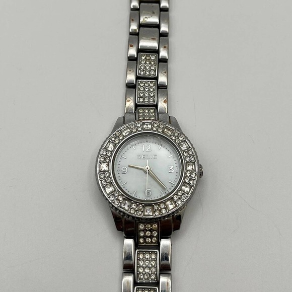 Accessories - Silver relic watch
